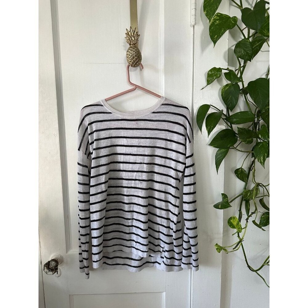 Divided women’s size large striped shirt